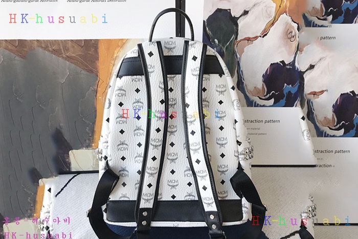 NEW 엠씨엠 백팩 신상 M 222415