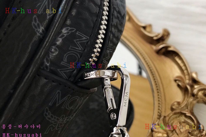 NEW 엠씨엠 메신저백 신상 M 222439