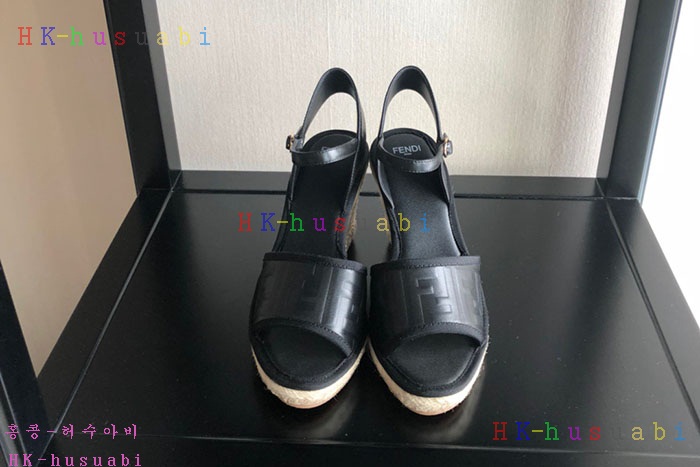 NEW  펜디 신발 신상 FD 642553