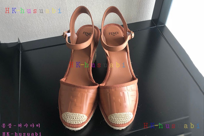 NEW  펜디 신발 신상 FD 642554