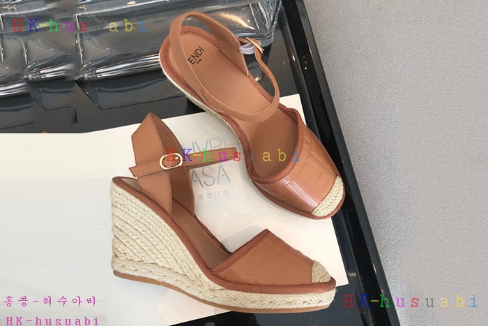 NEW  펜디 신발 신상 FD 642554