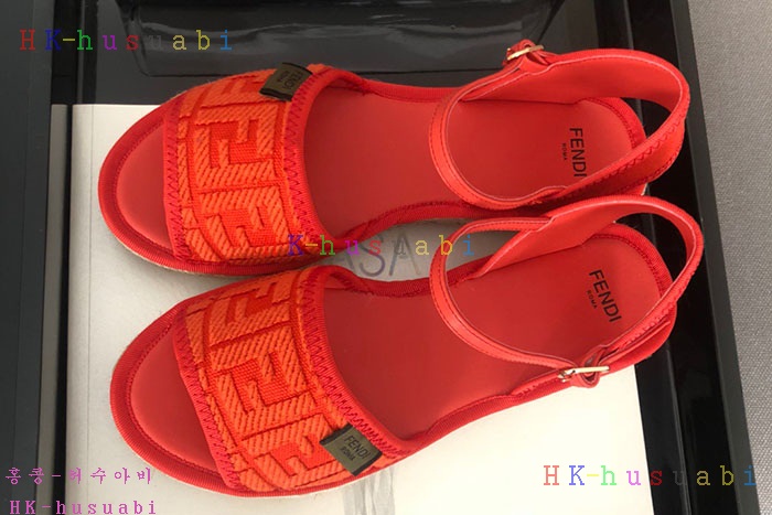 NEW  펜디 신발 신상 FD 642558