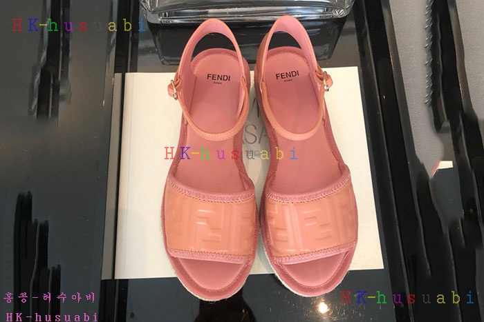 NEW  펜디 신발 신상 FD 642562