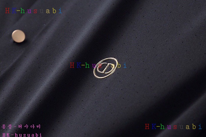 NEW 디올 반팔티 신상 DR 6733356