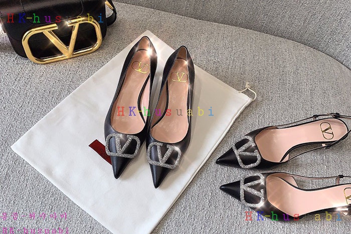 NEW  발렌티노 신발 신상 V 222410