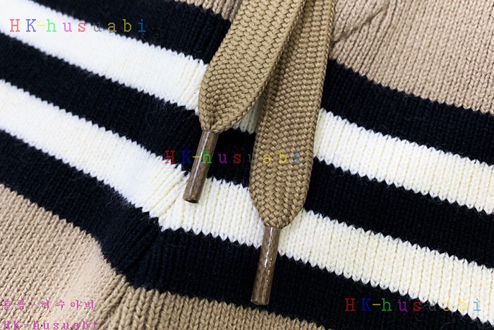 NEW   버버리 반바지 신상 BB  245586