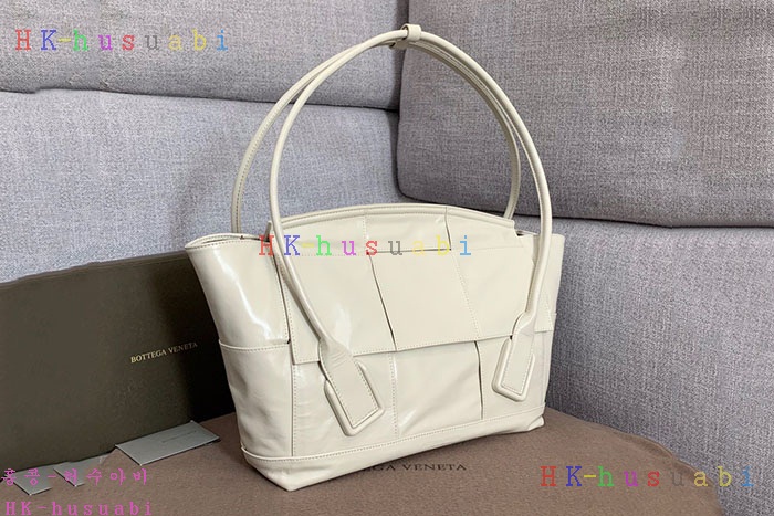 ★미러급★ 보테가베네타 아르코백 BV 618464
