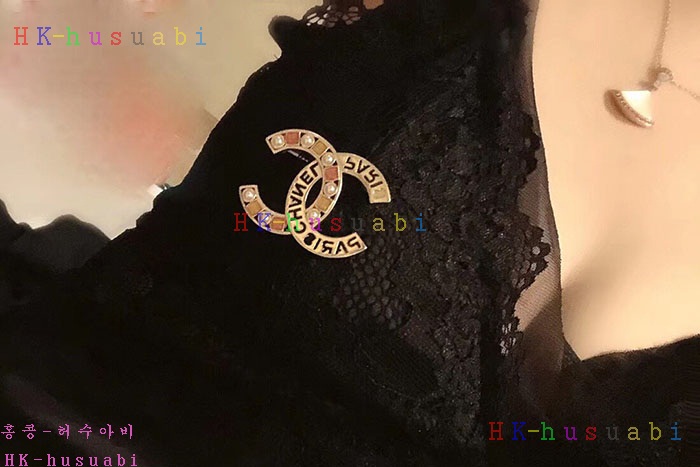 NEW 샤넬 브로치 신상 C 557324