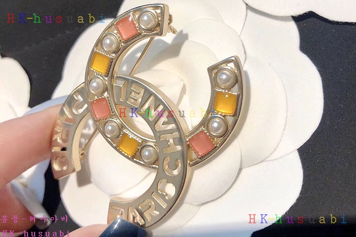 NEW 샤넬 브로치 신상 C 557324