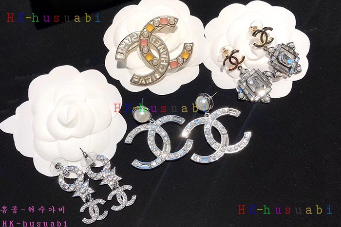 NEW 샤넬 브로치 신상 C 557324