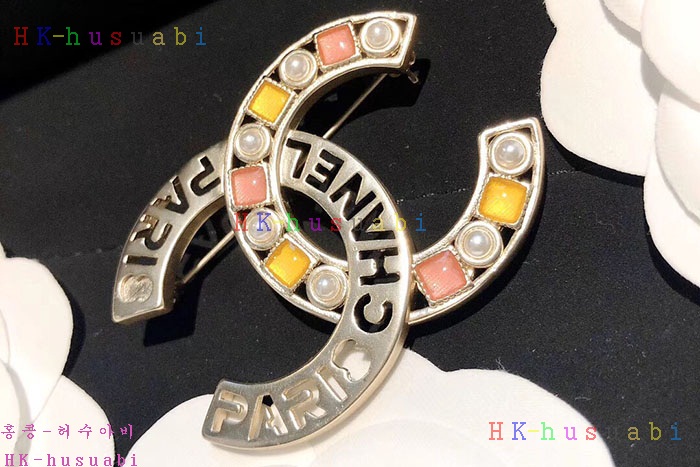 NEW 샤넬 브로치 신상 C 557324