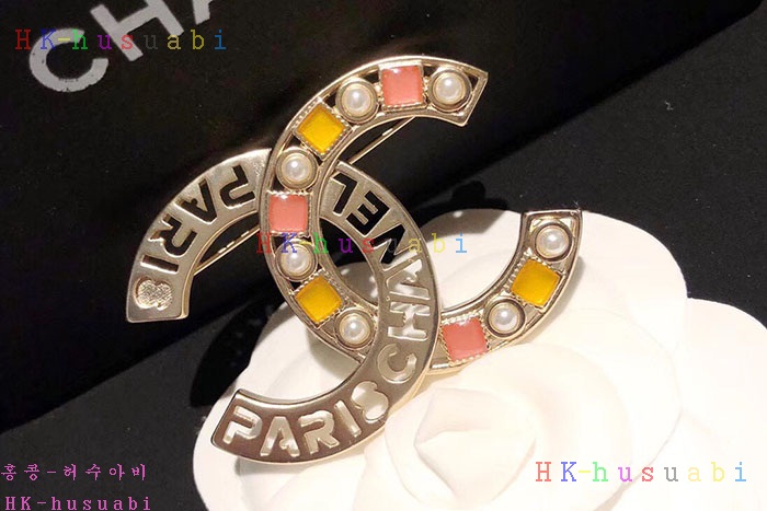 NEW 샤넬 브로치 신상 C 557324