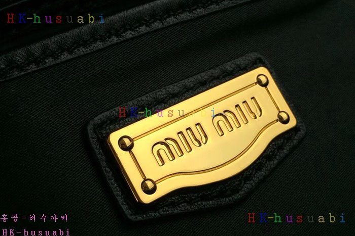 ★미러급★미우미우 마테라쎄 토트백 RL0059