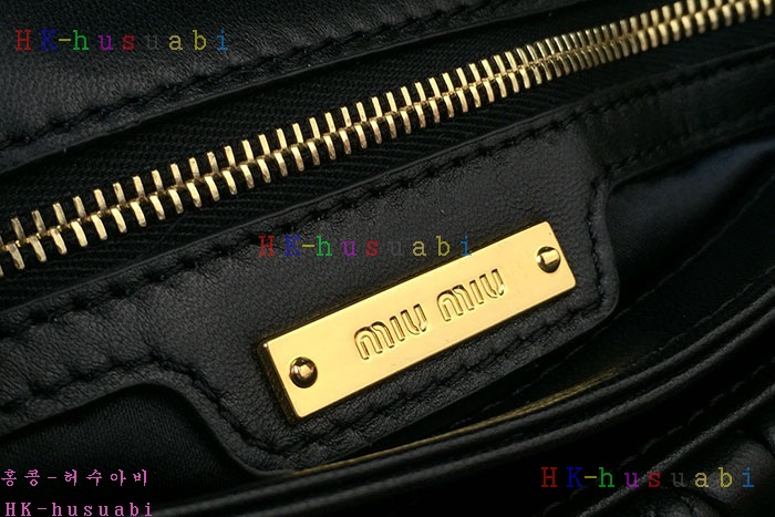 ★미러급★ 미우미우 마틀라쎄 클러치 M 5BH080-2(2컬러)