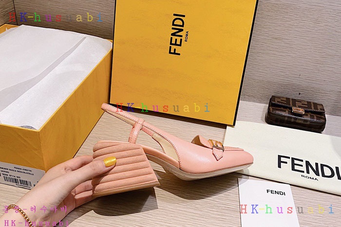 NEW 펜디 신발 신상 FD5466654
