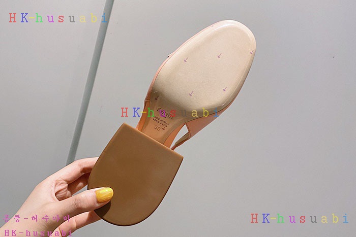 NEW 펜디 신발 신상 FD5466654