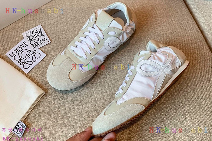 NEW 로에베 남여공용 스니커즈 L825523