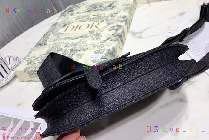 ★미러급★ 디올 새들 메신저백 DR 757441