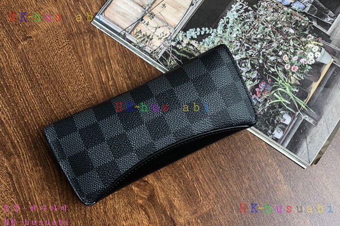 NEW 루이비통 우디 안경케이스 M00289(선택)