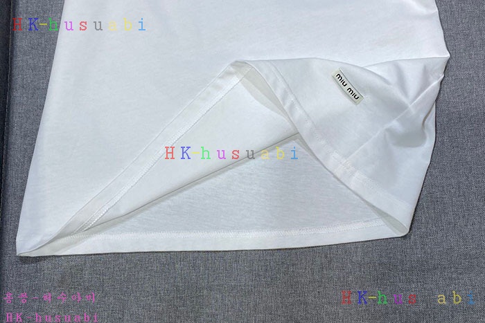 NEW 미우미우 반팔티 신상 M 35301