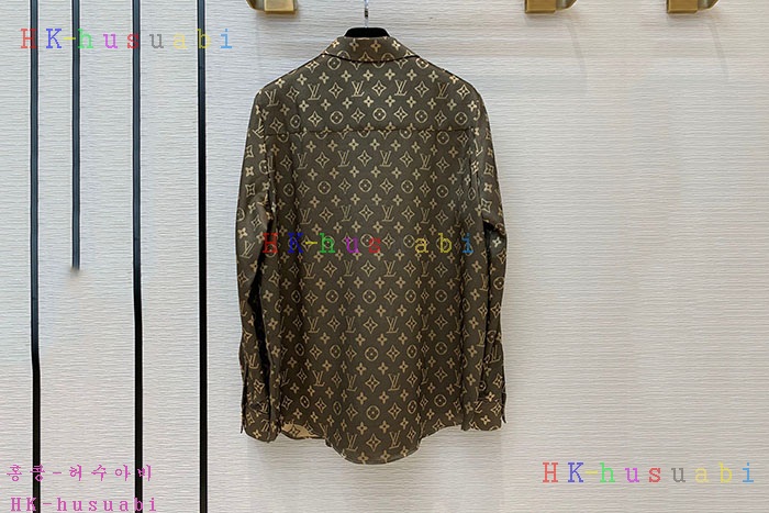 NEW 루이비통 셔츠 신상 LV2421124