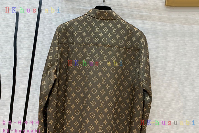 NEW 루이비통 셔츠 신상 LV2421124