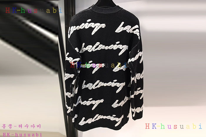 NEW 발렌시아가 니트 신상 B4244413
