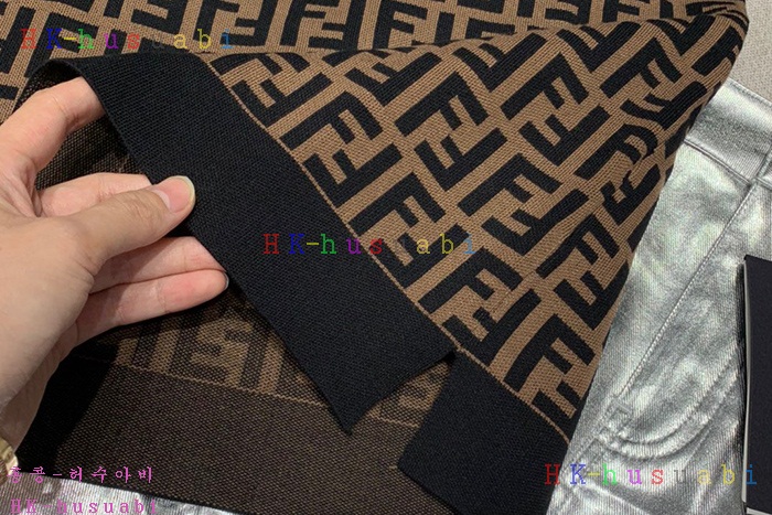NEW 펜디 니트 신상 FD 2583368
