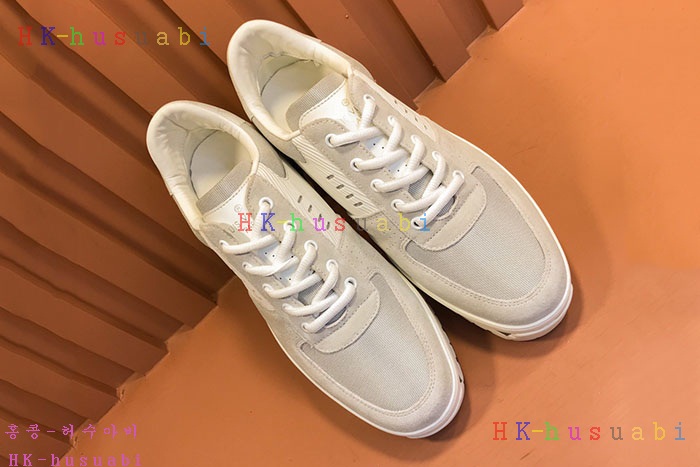 NEW 루이비통 신발 신상 LV 555428