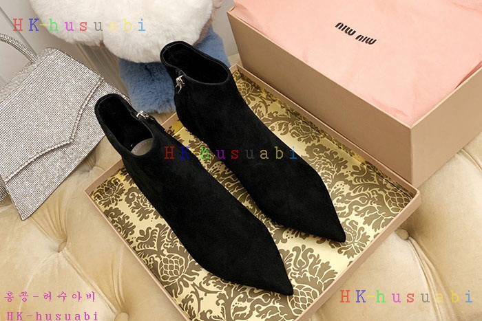 NEW 미우미우 신발 신상 MU 572226