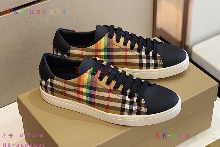 NEW 버버리 스니커즈 신상 BB727777