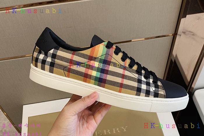NEW 버버리 스니커즈 신상 BB727777