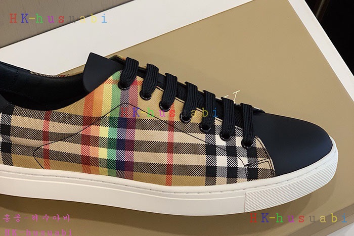 NEW 버버리 스니커즈 신상 BB727777