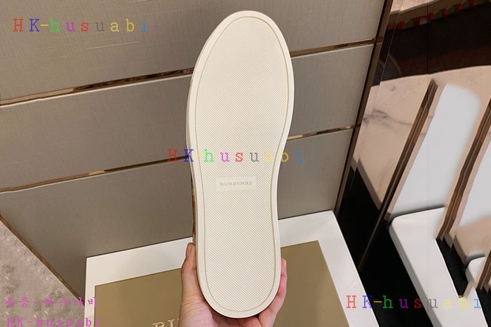 NEW 버버리 스니커즈 신상 BB727777