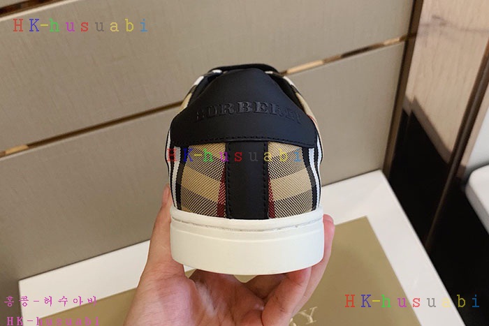 NEW 버버리 스니커즈 신상 BB727779