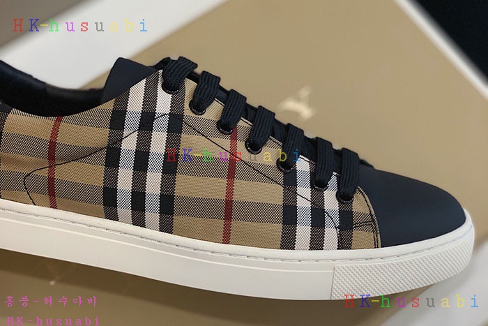 NEW 버버리 스니커즈 신상 BB727779