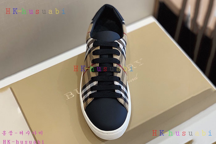 NEW 버버리 스니커즈 신상 BB727779