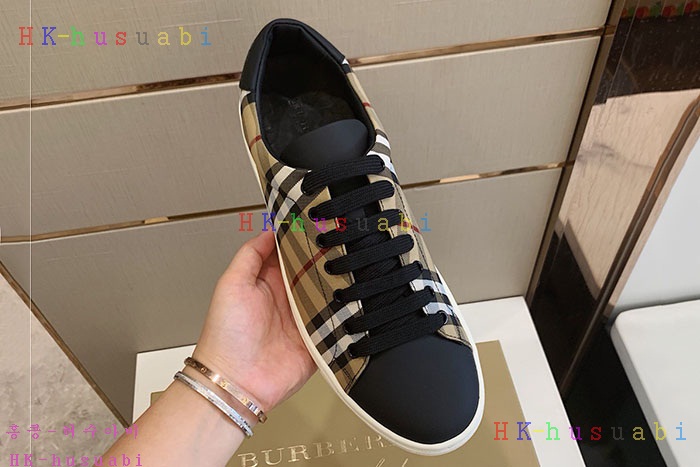NEW 버버리 스니커즈 신상 BB727779