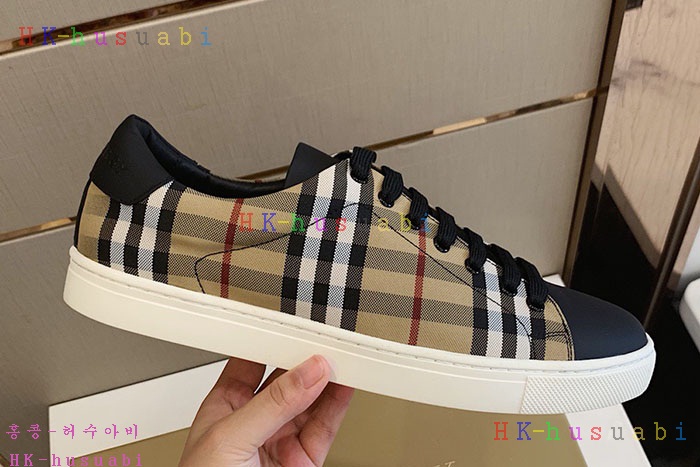 NEW 버버리 스니커즈 신상 BB727779