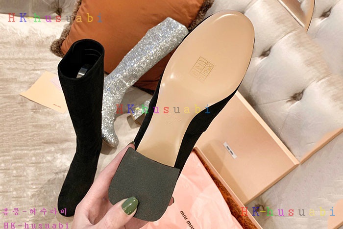NEW 미우미우 부츠 신상 MU 927555