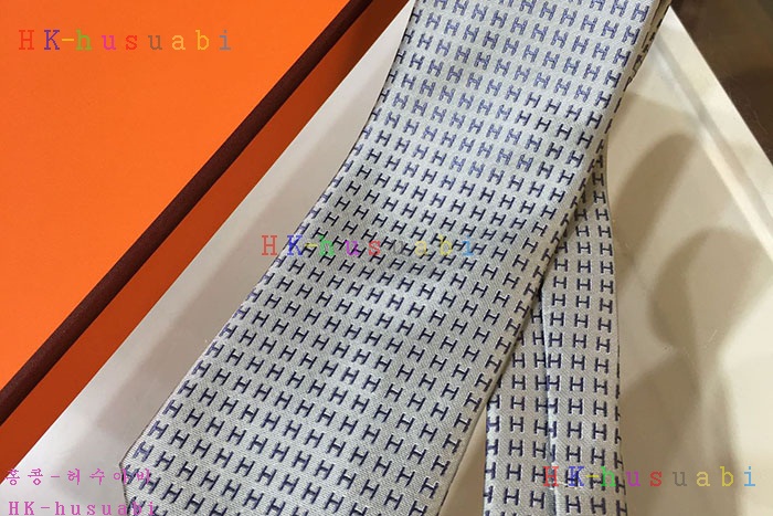 NEW 에르메스 넥타이 신상 H428013