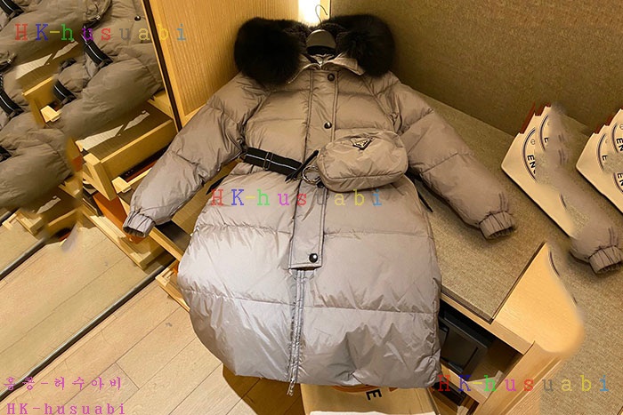 NEW 프라다 패딩 신상 P 4272205