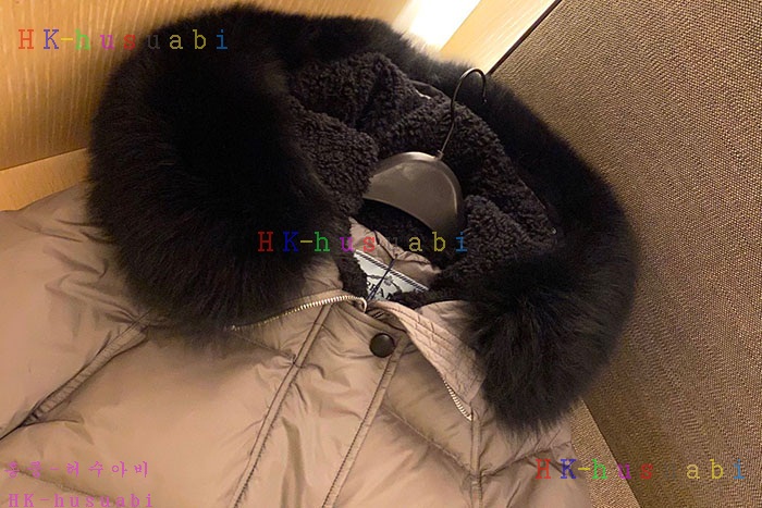 NEW 프라다 패딩 신상 P 4272205