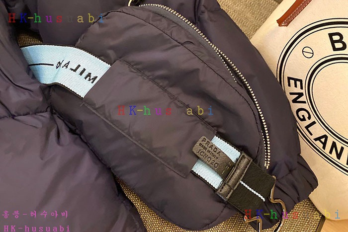 NEW 프라다 패딩 신상 P 4272206