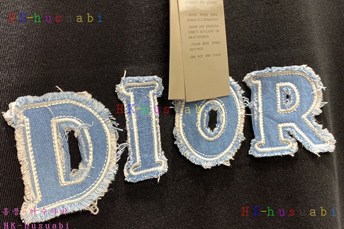 NEW 디올 반팔티 신상 DR 428589