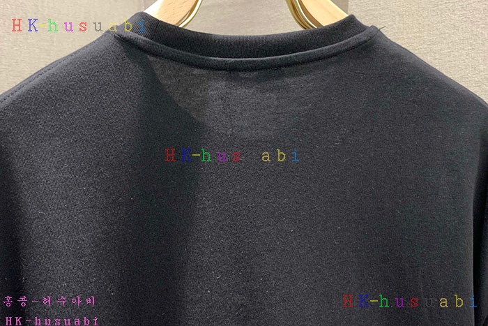 NEW 디올 반팔티 신상 DR 428589