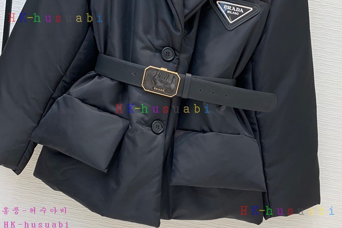 NEW 프라다 패딩 신상 P 927553