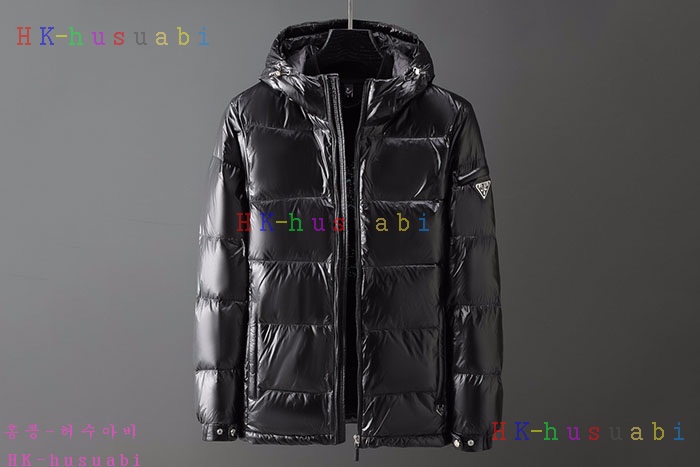 NEW 프라다 패딩 신상 P 927557