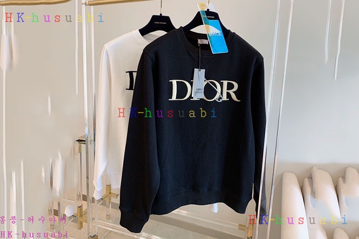 NEW 디올 맨투맨 신상 DR 827740