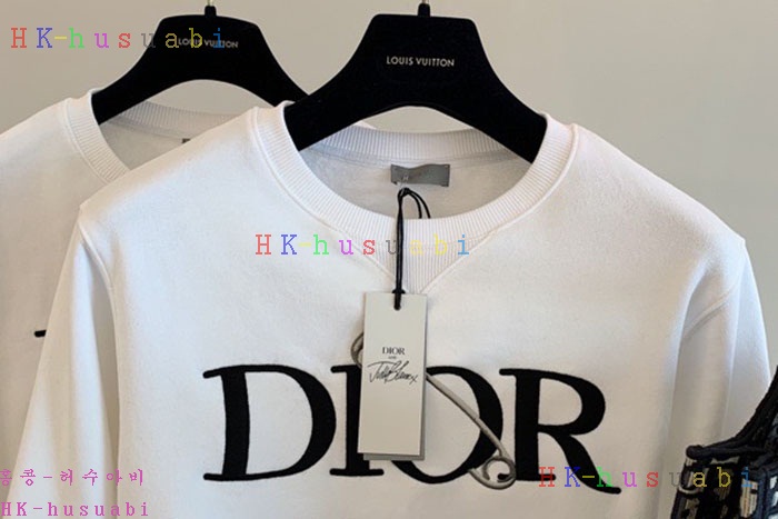 NEW 디올 맨투맨 신상 DR 827741